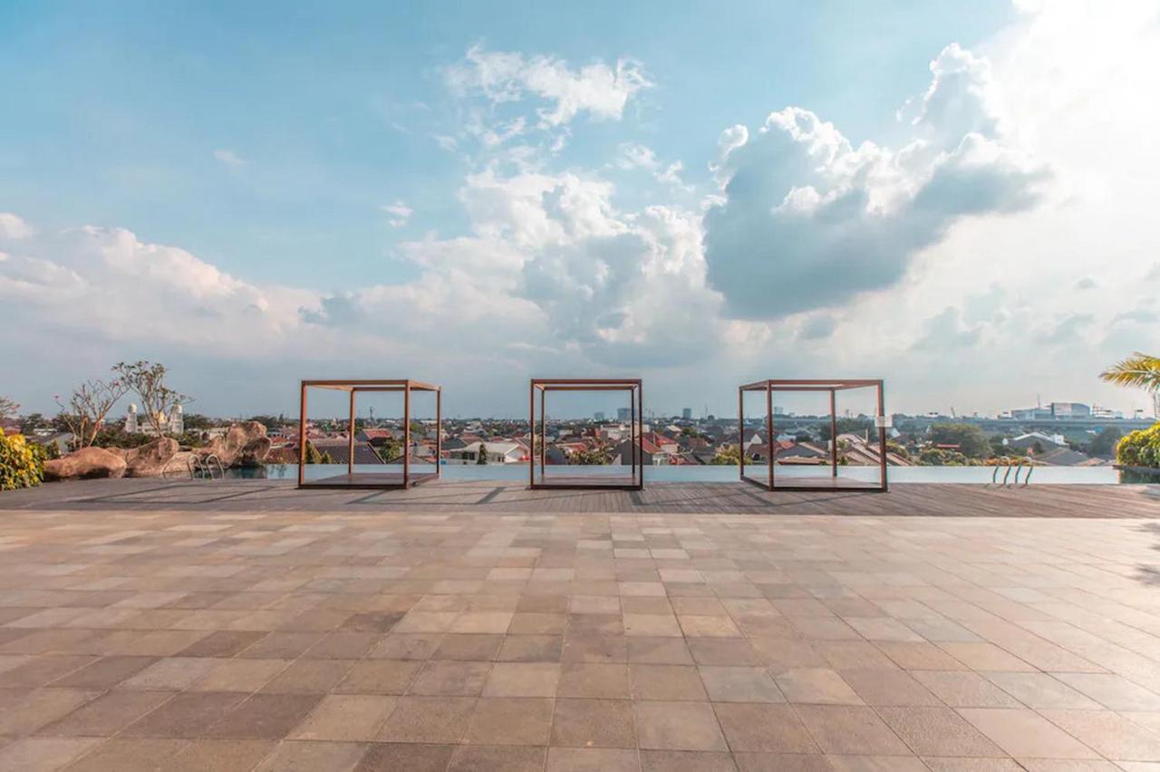 Redliving Apartemen Grand Kamala Lagoon - Pekayon Tower Barclay North Bekasi Exterior foto